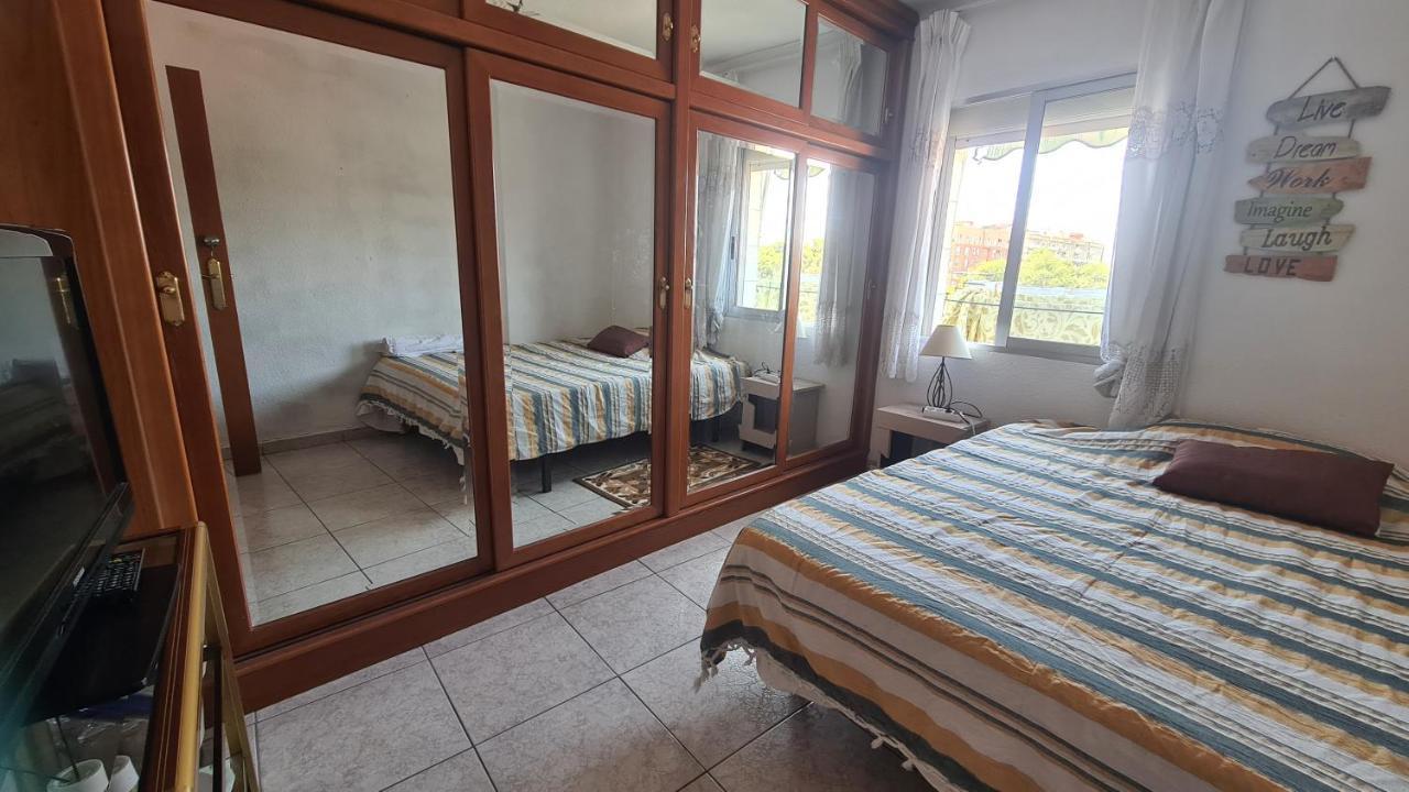 Rooms On Malvarrosa Beach Valenza Esterno foto